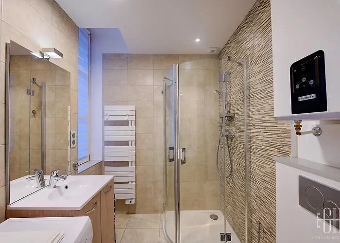 Le Fidji / 100m Gare Tours