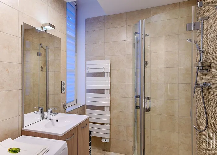 Le Fidji / 100m Gare * Tours